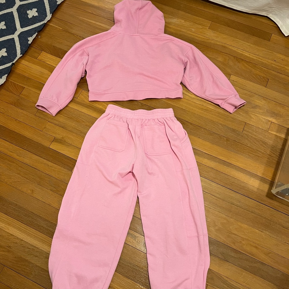 Pink Two-Piece Lounge Set - Picture 3 of 3
